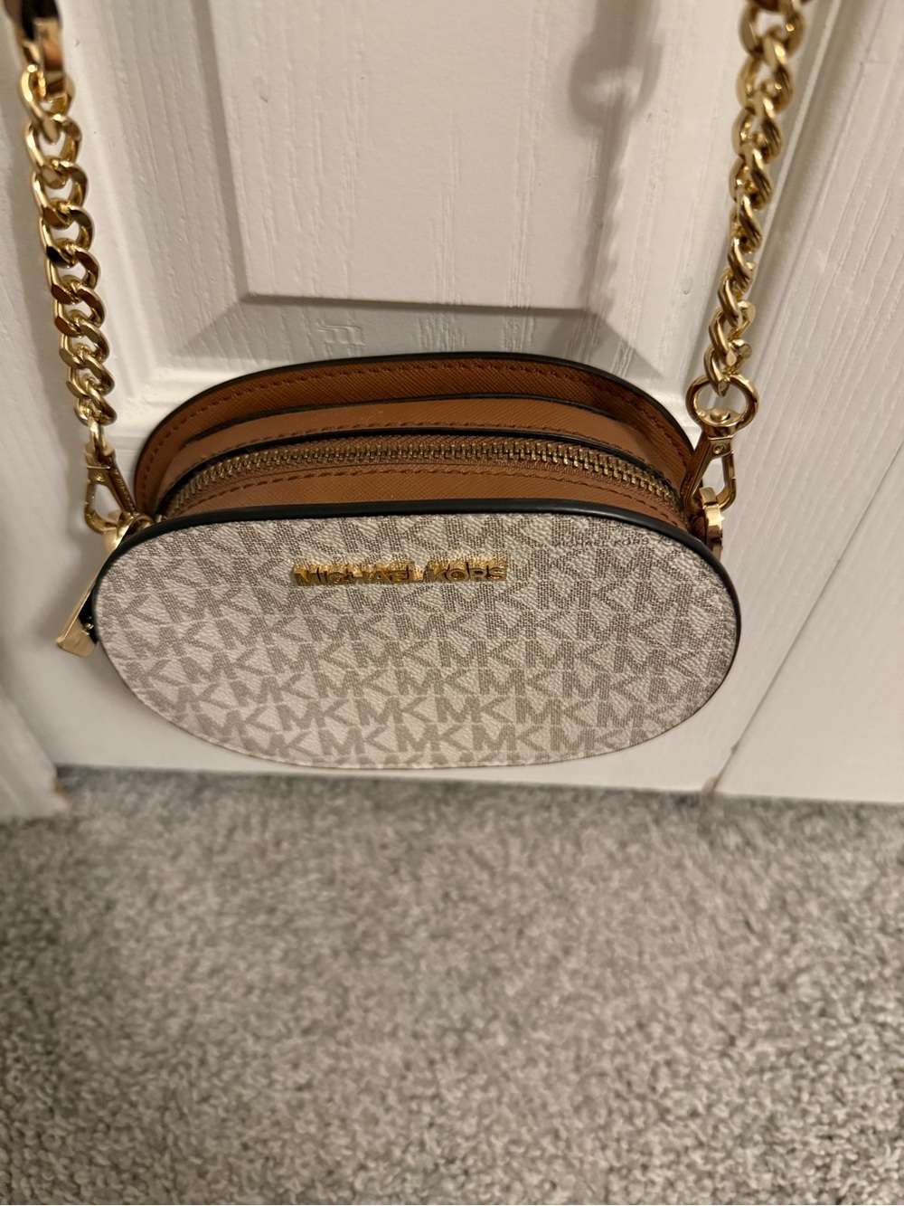 Michael Kors Signature Oval Crossbody in Vanilla and Brown with Gold Hardware - Picture 5 of 7